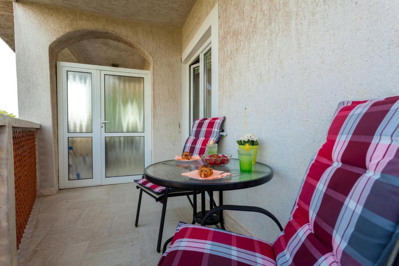 Leni Apartmán